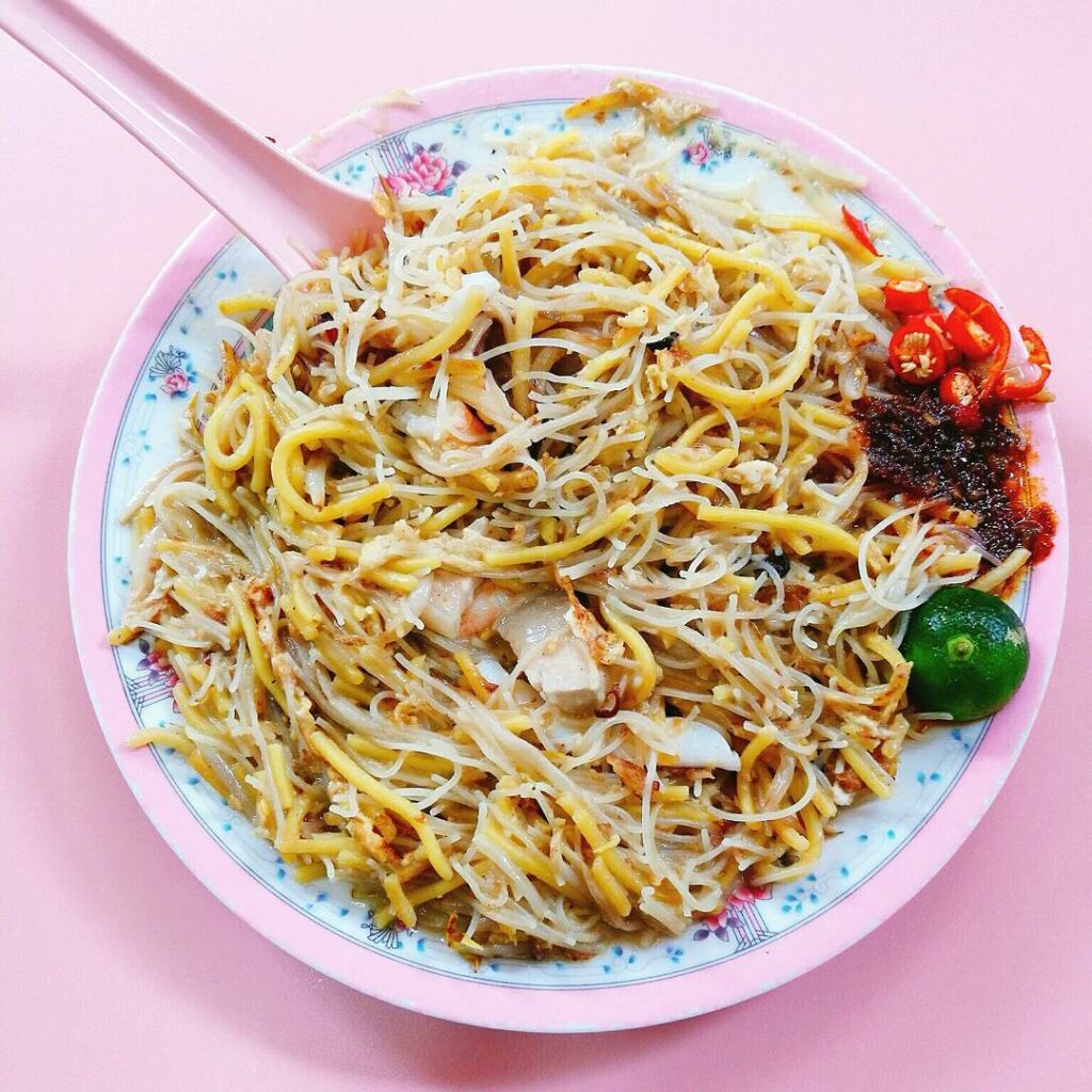 Golden Mile Food Centre - Hainan fried hokkien prawn mee