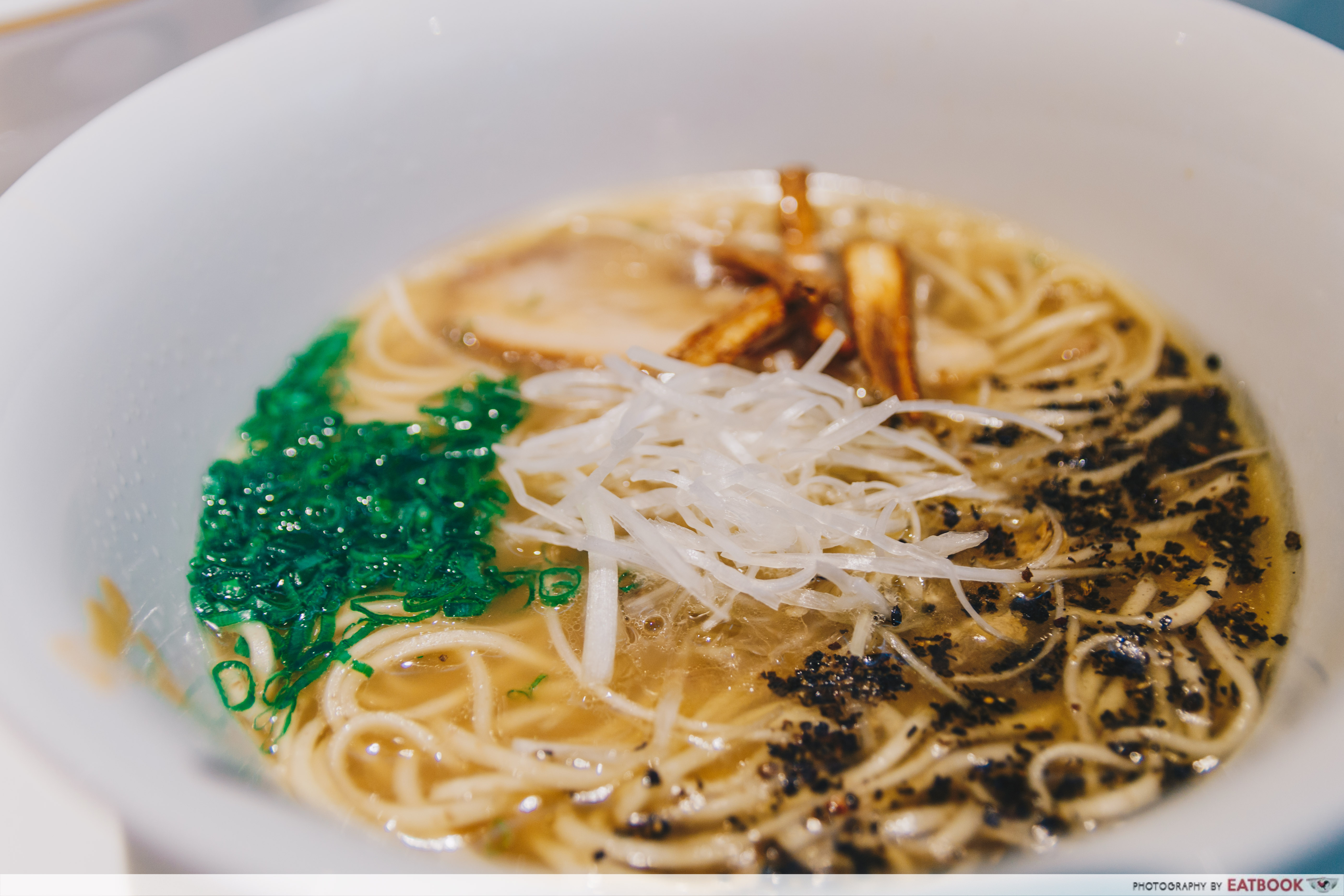 Konjiki Hototogisu Ramen - Tonkotsu Smoke & Pepper