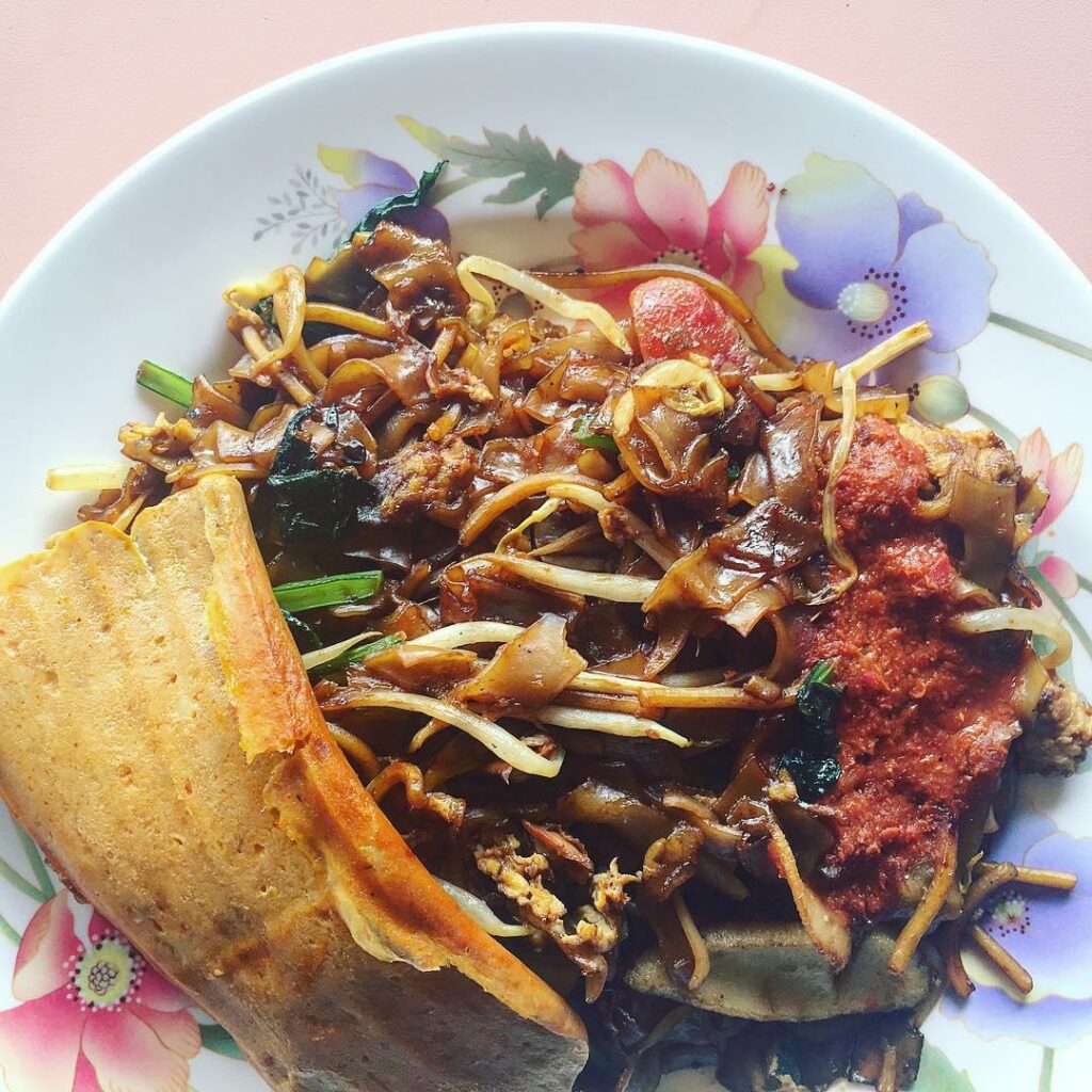 sembawang hills food centre-Lai Heng Char Kway Teow