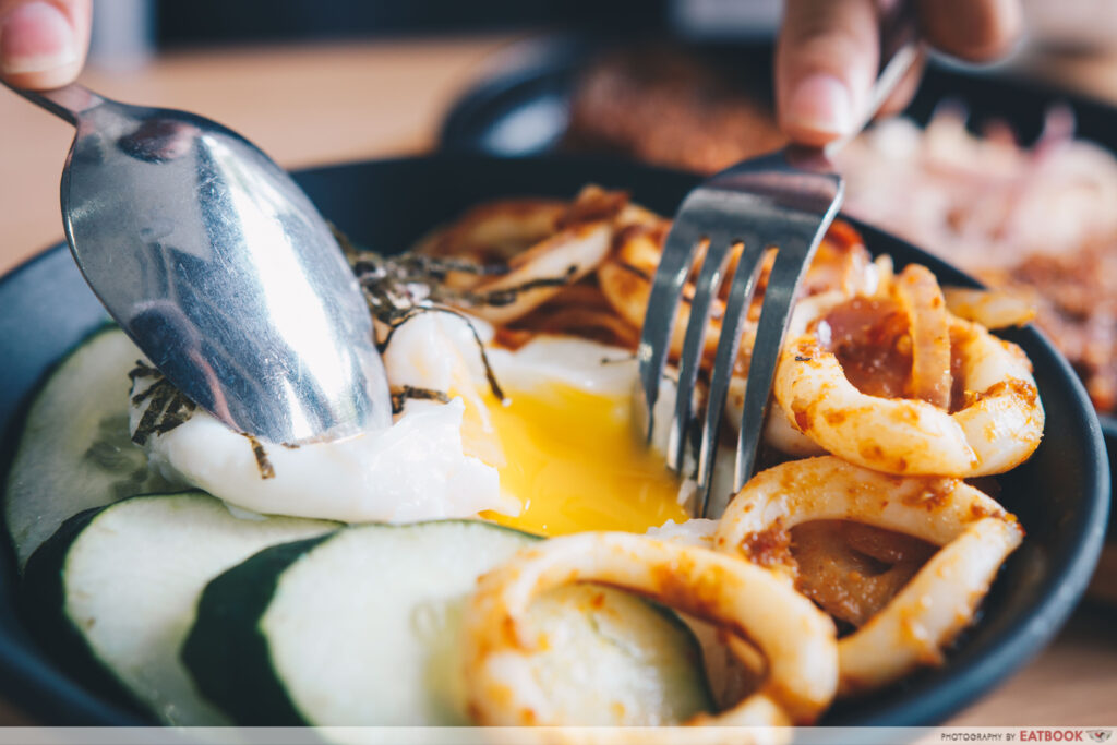 jiao cai hotplate - sotong egg