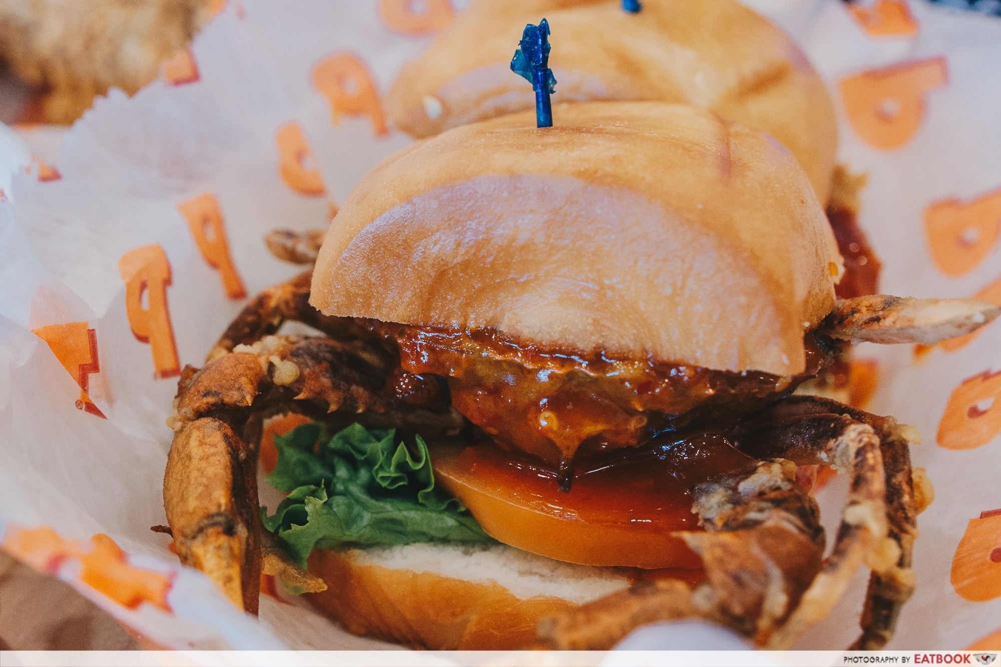 Popeyes Has A New LimitedTime Fried SoftShell Crab Mantou Burger EatBook.sg Local