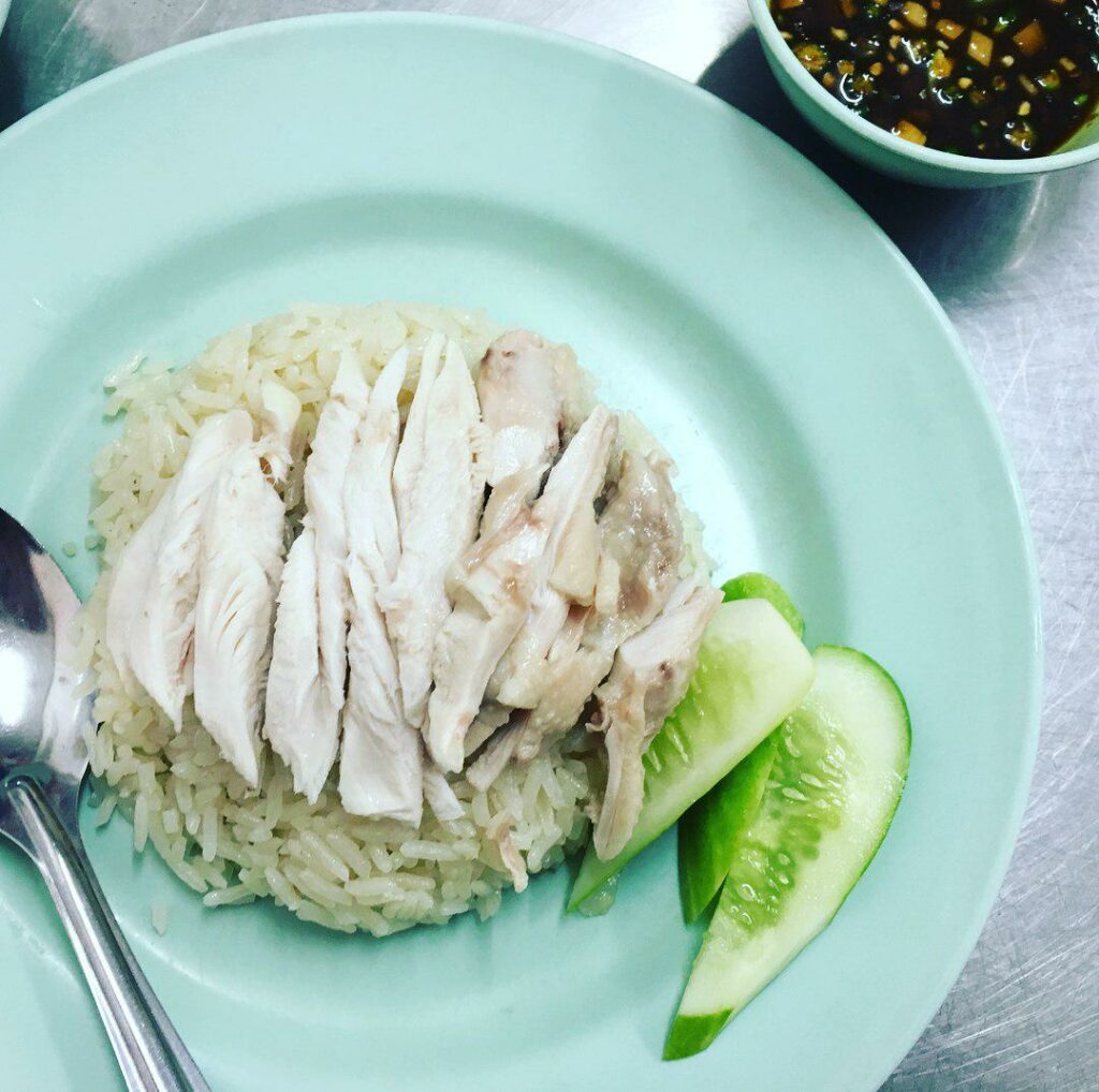 Famous Bangkok Chicken Rice Go-Ang Pratunam Set To Open At Nex On 20 ...