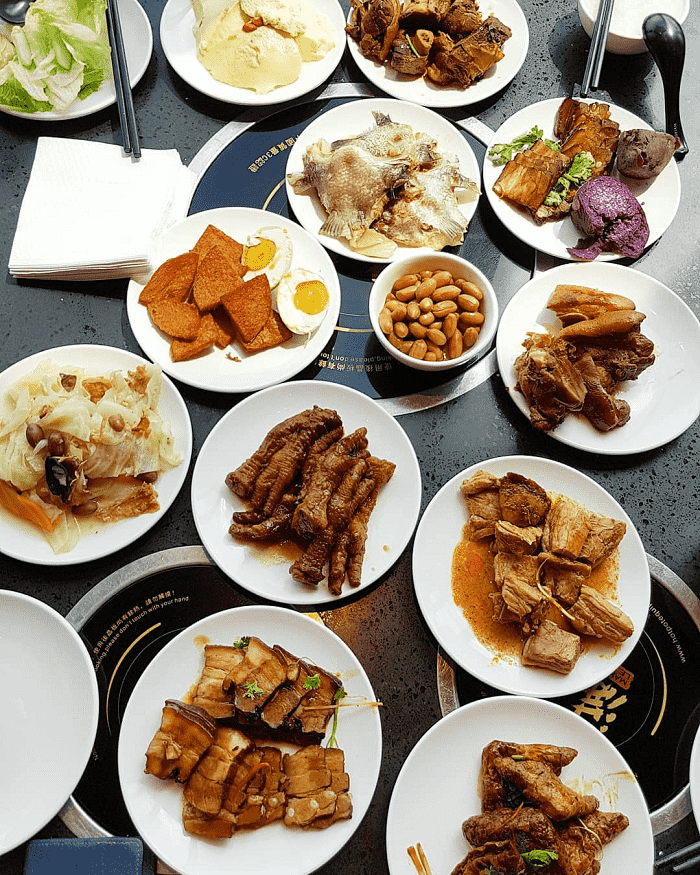 Manle teochew porridge store lunch buffet