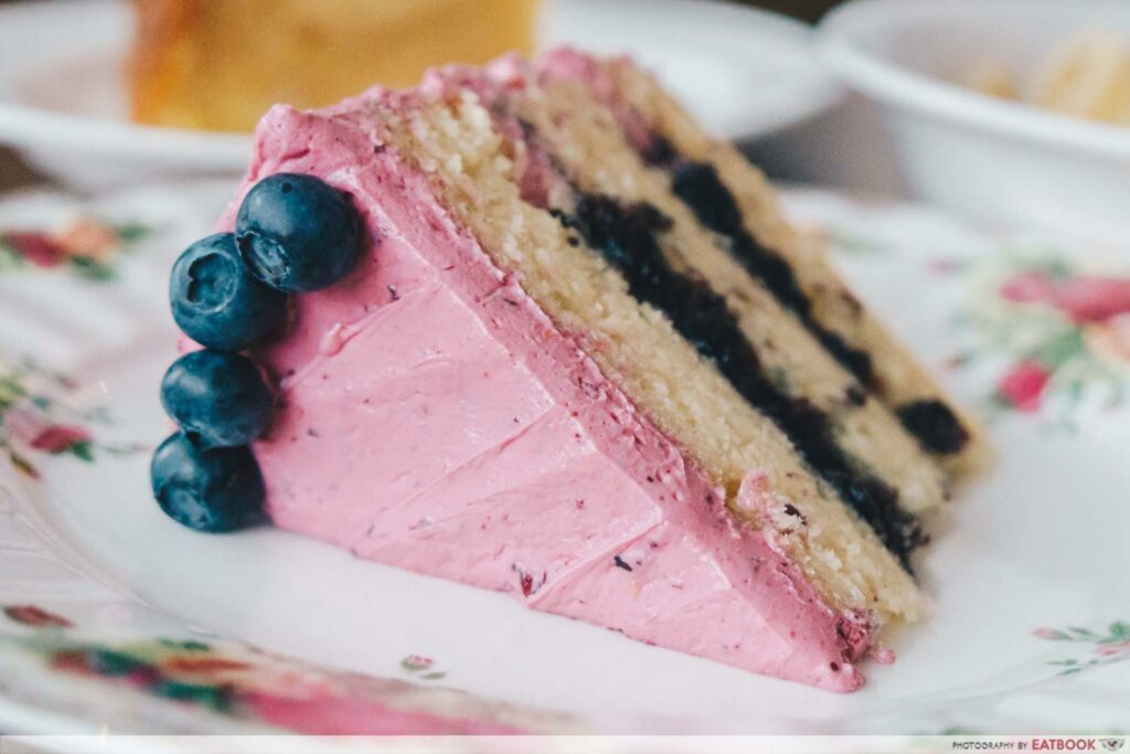 Cafe Fernett Blueberry Cake