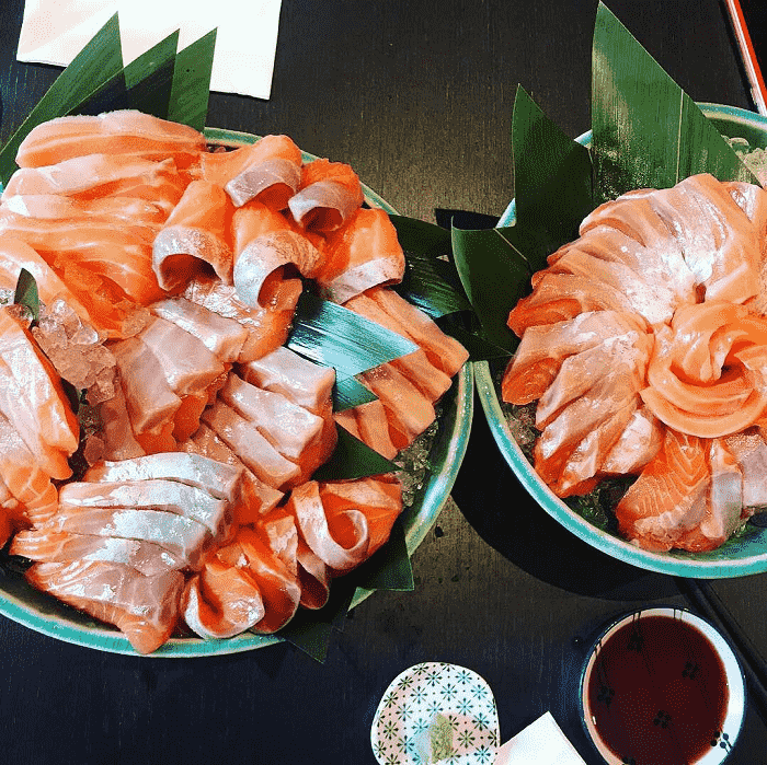 FREE salmon sashimi (3)-min