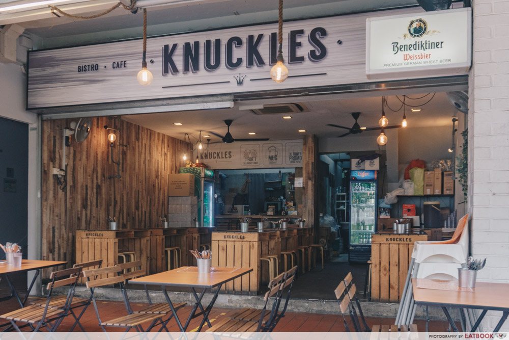 Knuckles Bistro - Storefront