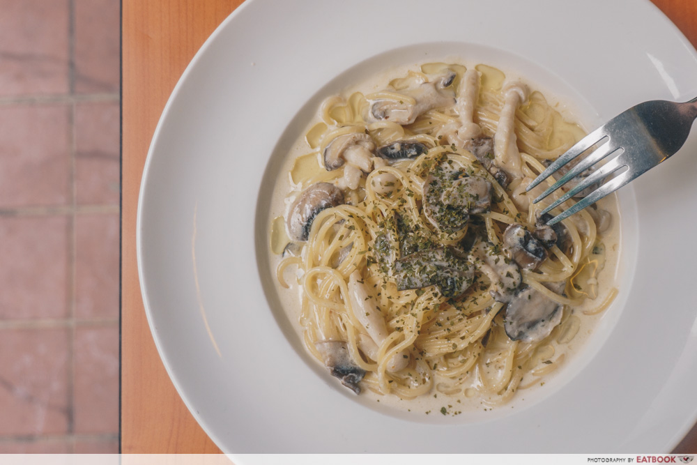 Knuckles Bistro - Truffle Mushroom Pasta