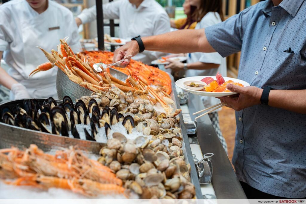 colony-buffet-seafood