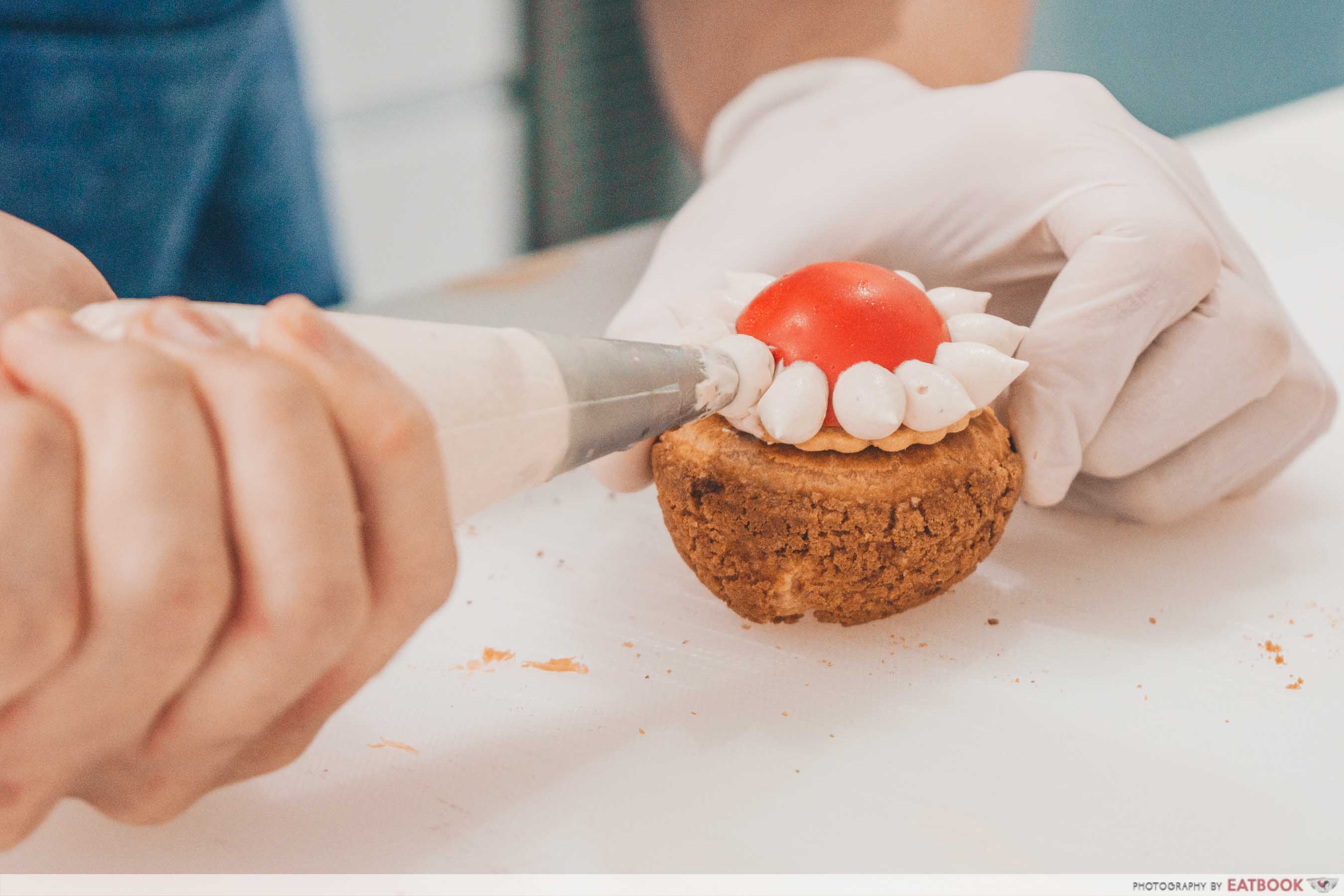 Lee's Confectionery beri making