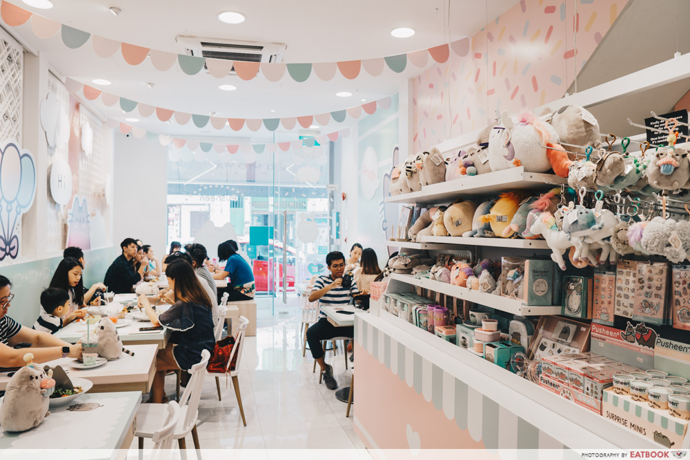  Pusheen  x Kumoya Cafe  Review Cat  Themed Green Tea Buns 