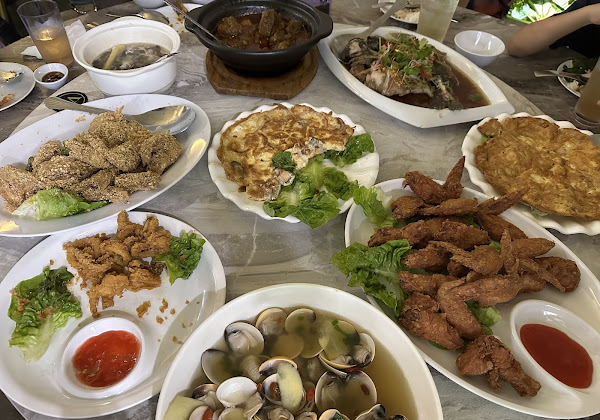 johor-bahru-seafood-restaurants-tian-lai-seafood-garden-flatlay