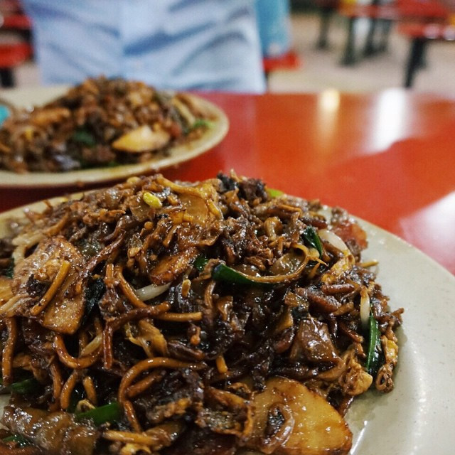 popular hawker stalls zion rd char kway teow