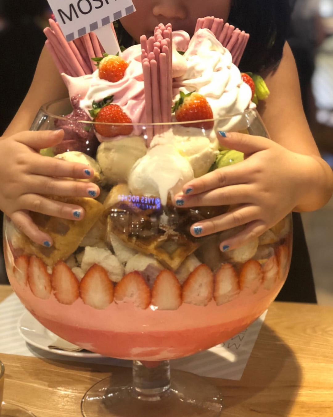 mo & moshi strawberry supreme