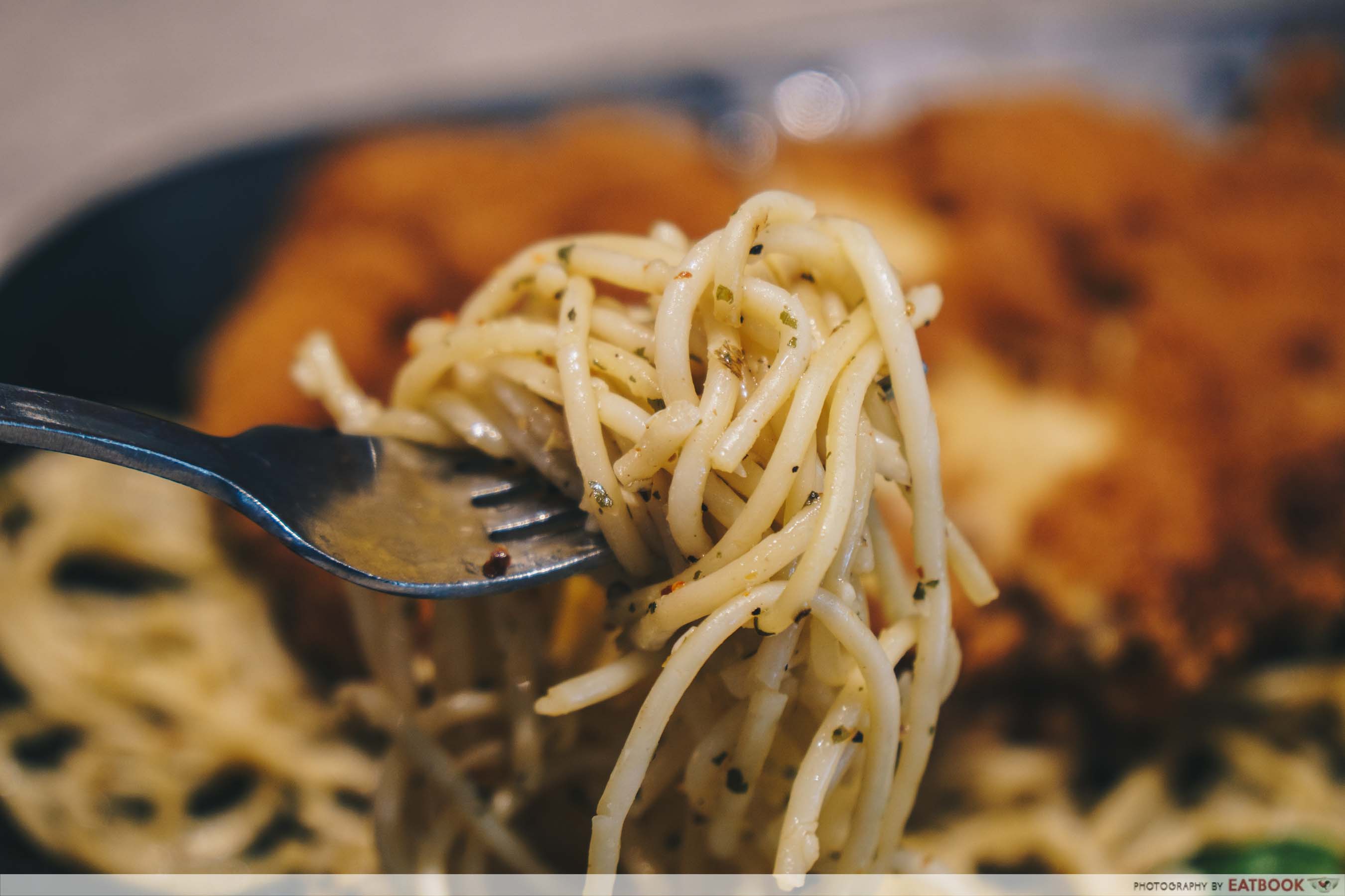 Roger's Kitchen jumbo chicken cutlet pasta