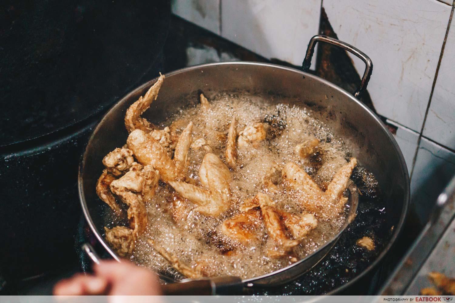 Victor Fried Chicken Wing RIce - Frying the chicken wings