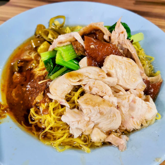 sheng ji soya sauce chicken noodles