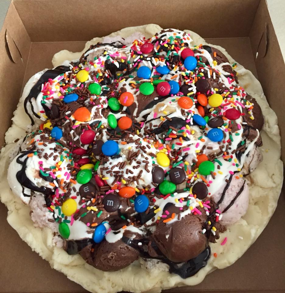 Emack & Bolio's - Ice-Cream Pizza