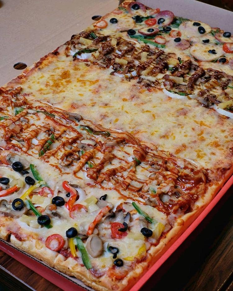 food challenges gourmet pizza to go