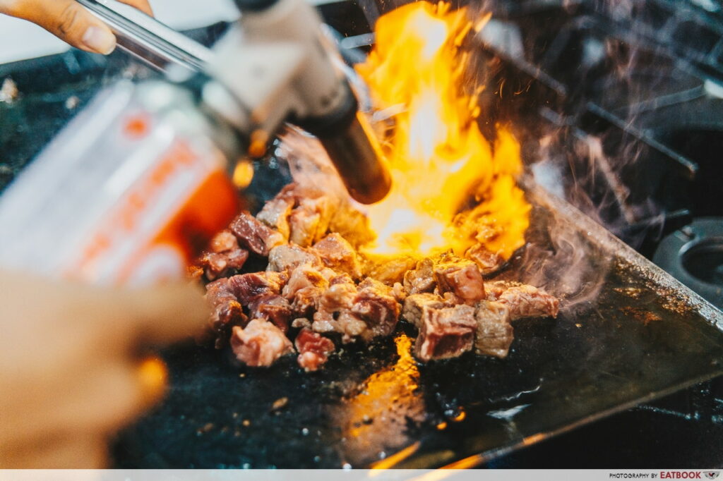 shilin night market singapore- huoyan