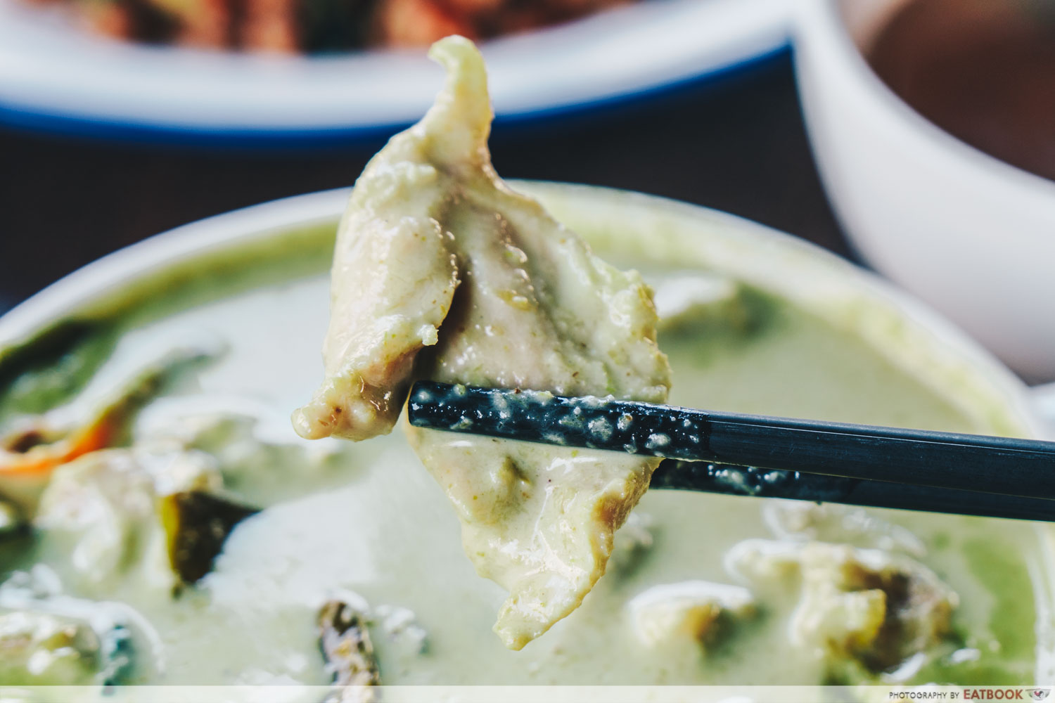 Penguin's Kitchen - chicken in green curry