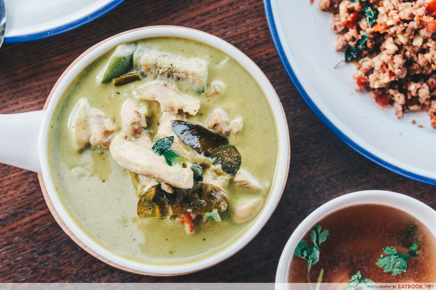 Penguin's Kitchen - green curry