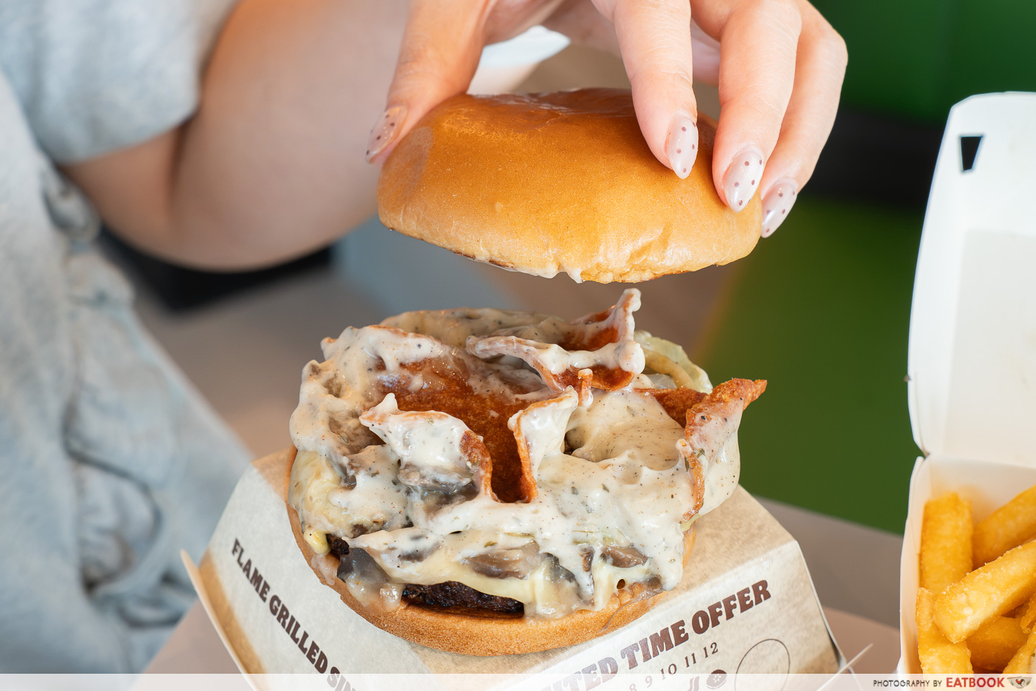 burger king truffle deluxe angus beef - turkey bacon
