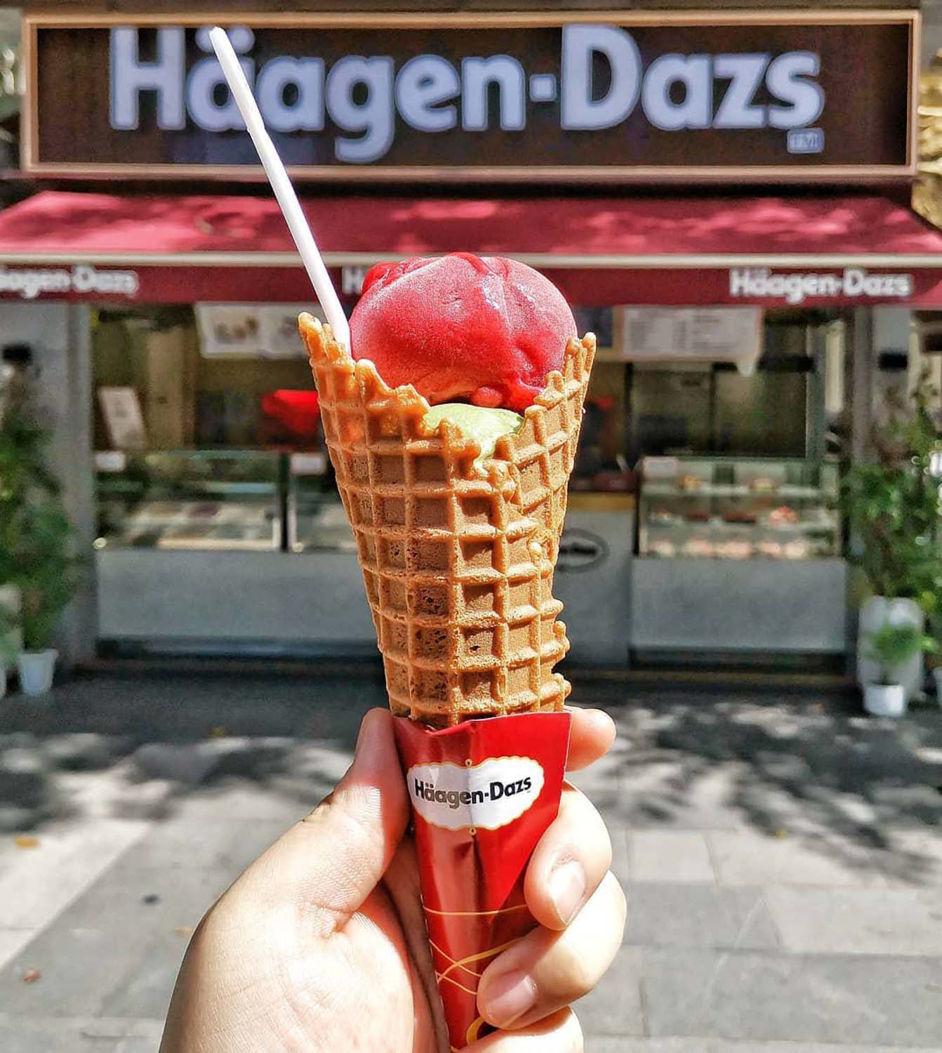 Haagen Dazs Free Scoop - Introduction Shot