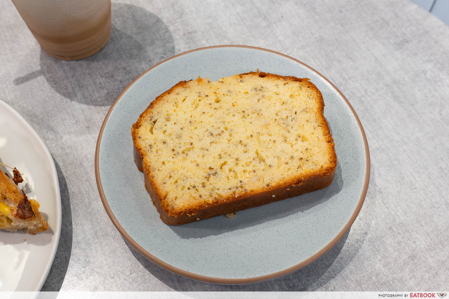Lemon Chia Yogurt Cake