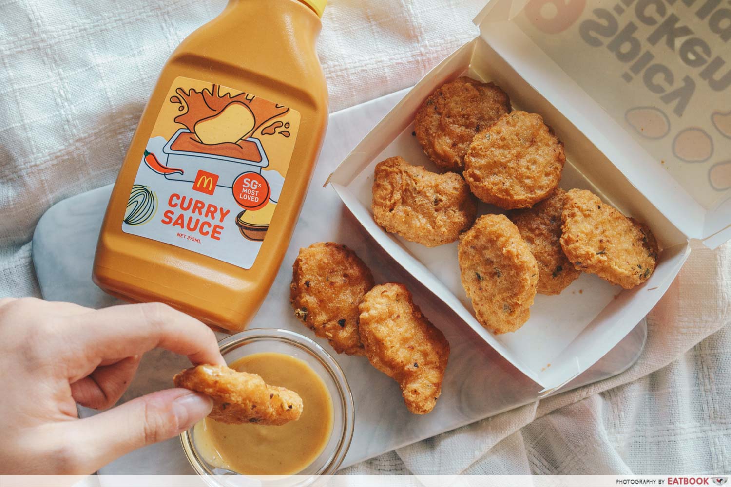 McDonald's Spicy McNuggets - Curry Sauce and Nuggets