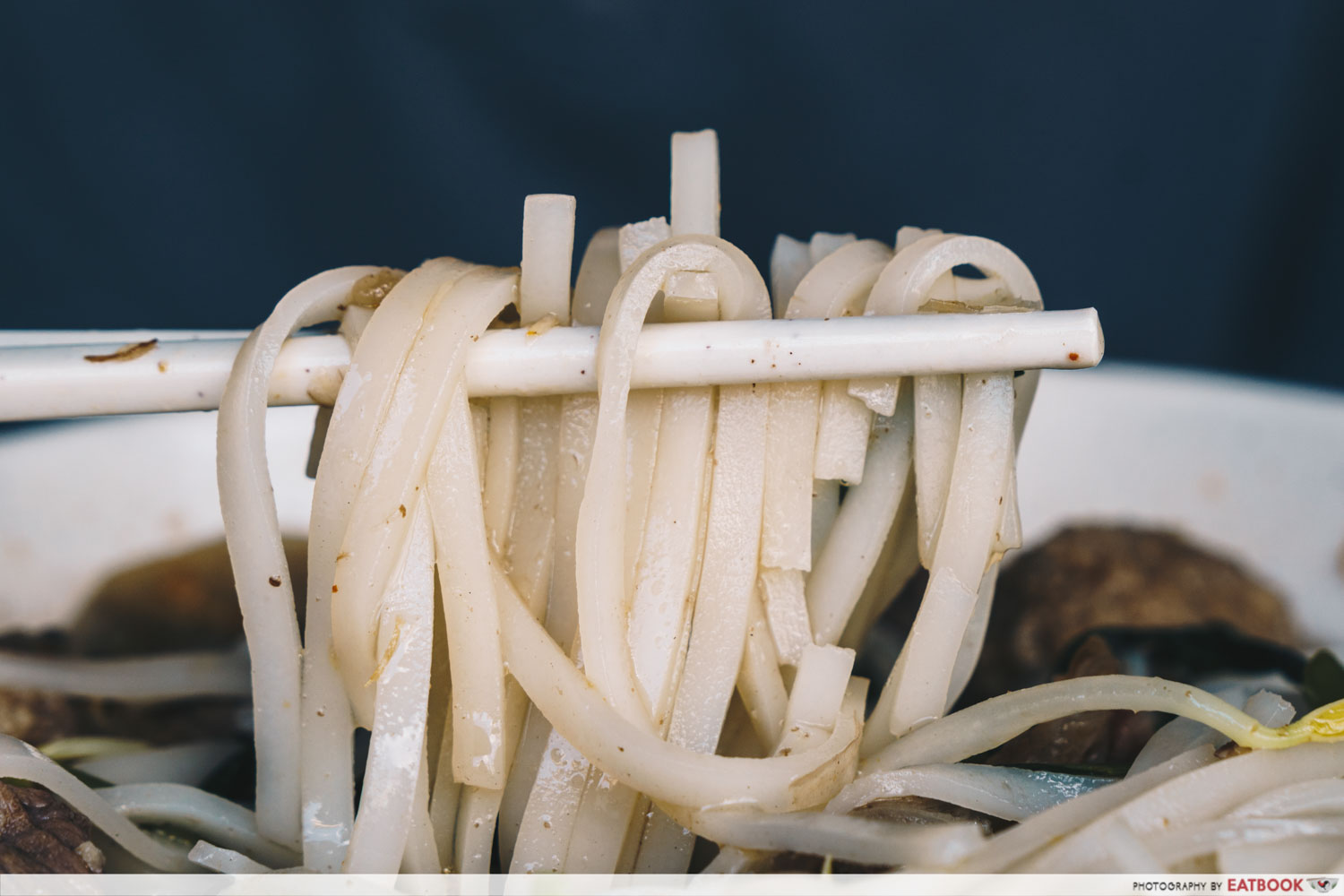 omar's halal thai beef noodles noodles