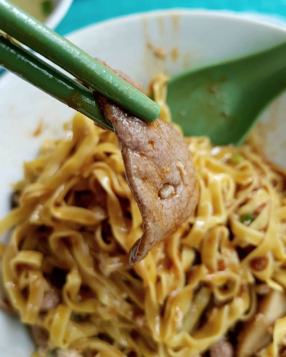58 Minced Meat Noodle - Liver Closeup