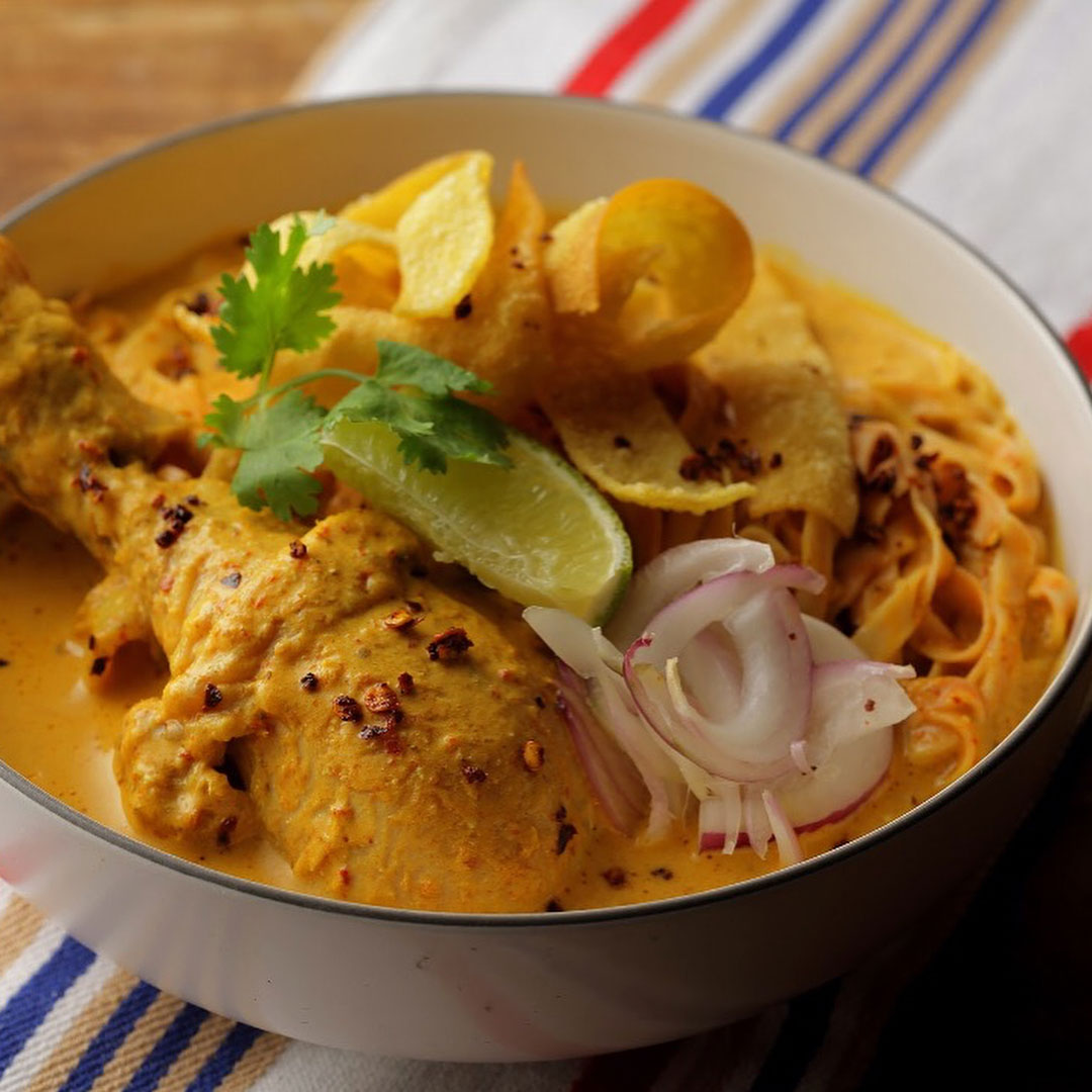 Underrated Thai Dishes khao soi curry noodles