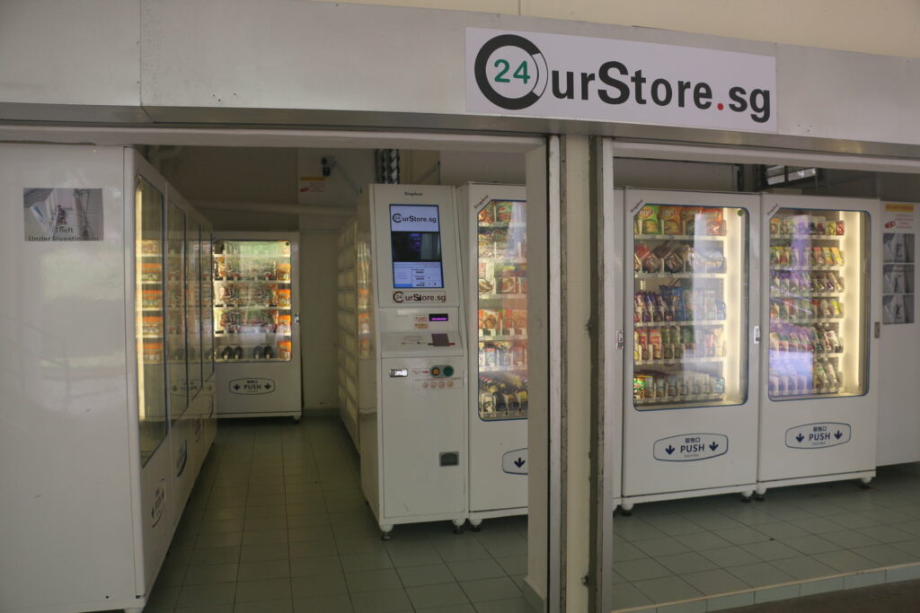 10 Unique Vending Machines In Singapore Selling Instant Kopi, Pizza