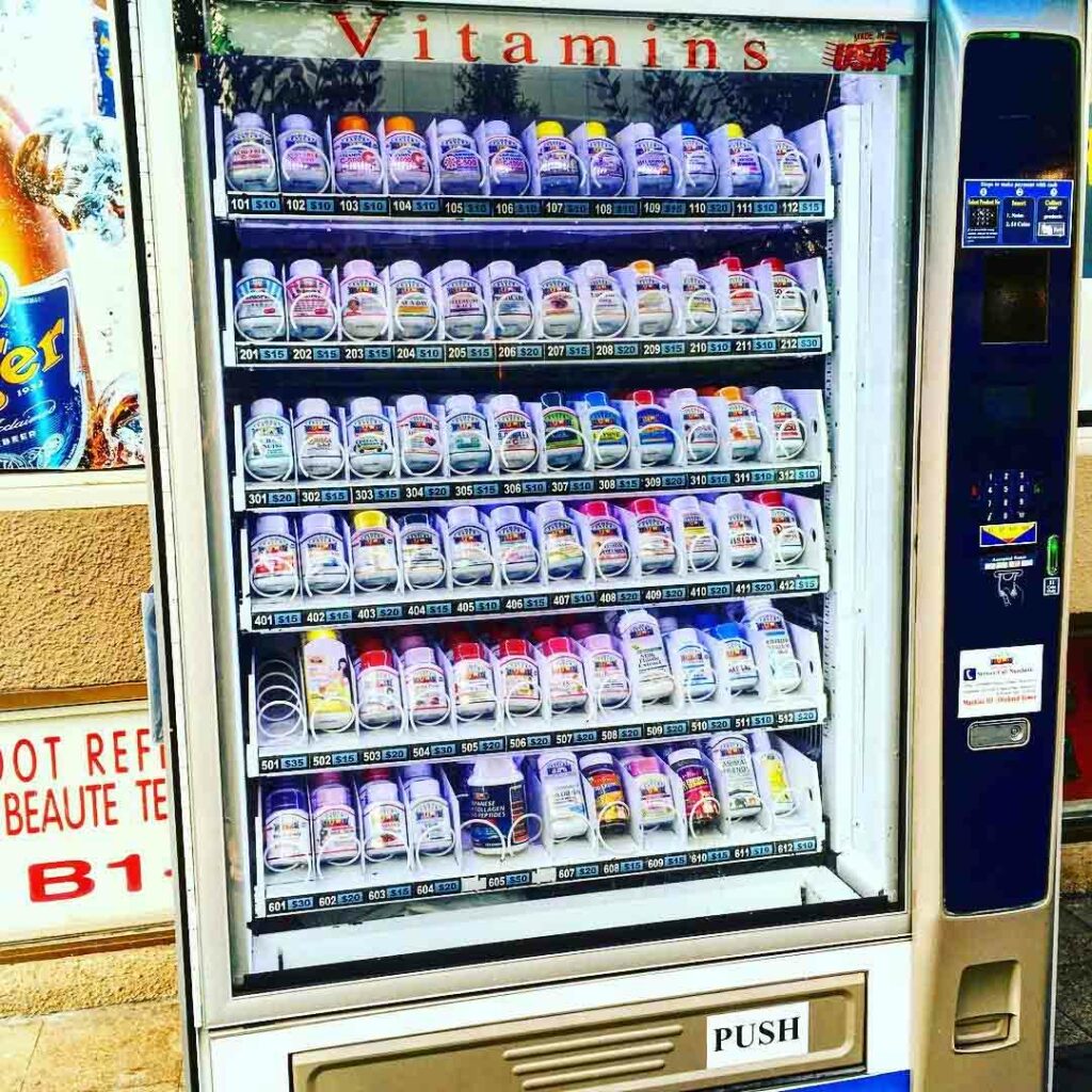 10 Unique Vending Machines In Singapore Selling Instant Kopi, Pizza