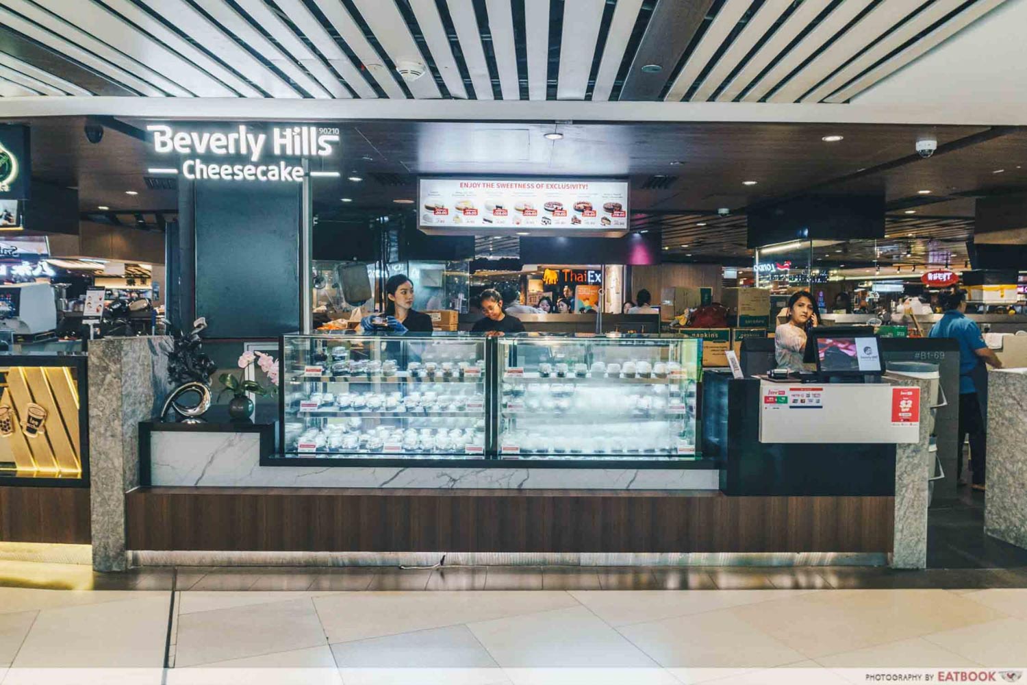 Beverly Hills Cheesecake - Storefront