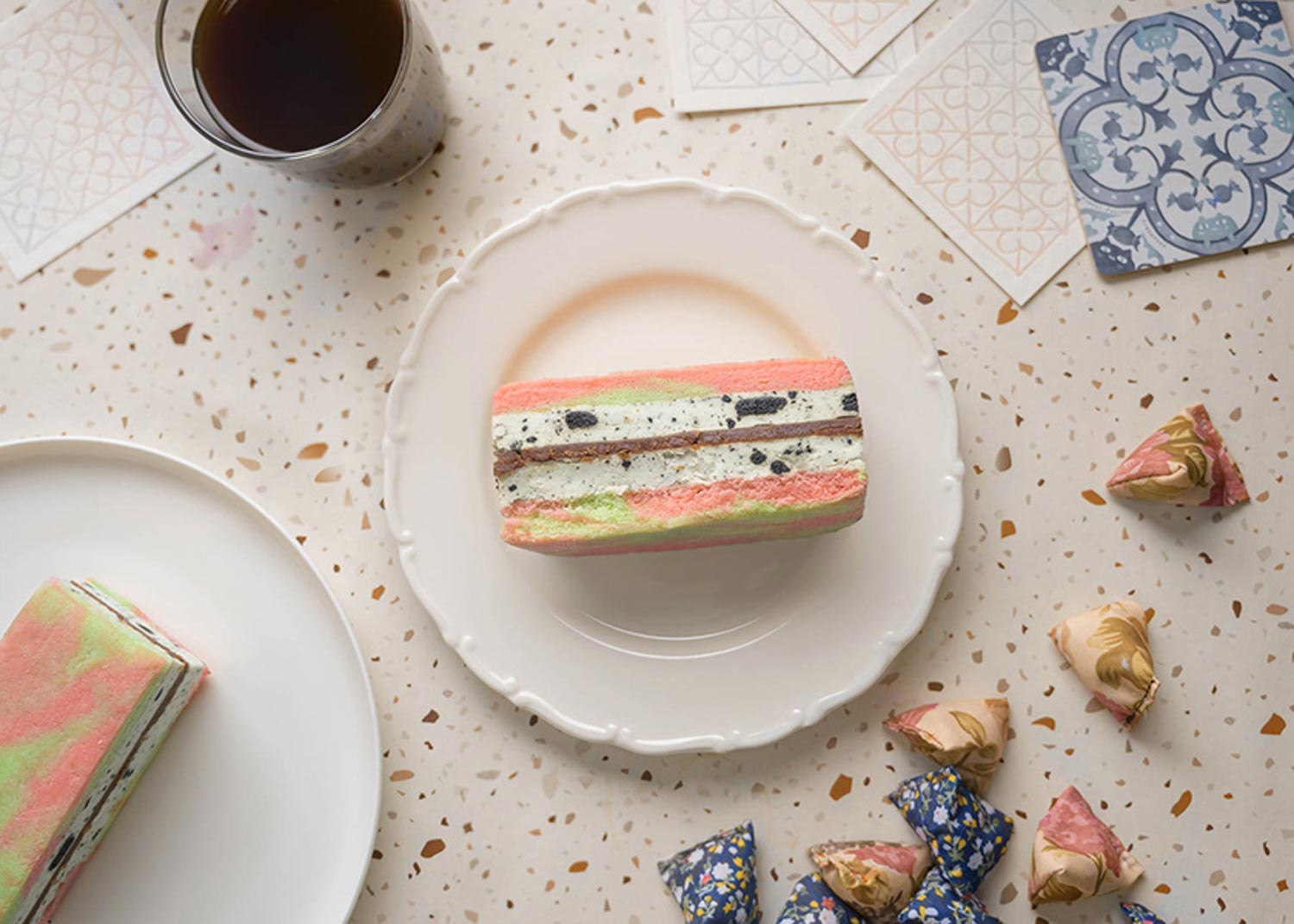 Starbucks Ice Cream Sandwich - Cookies and Cream Cheesecake Sandwich