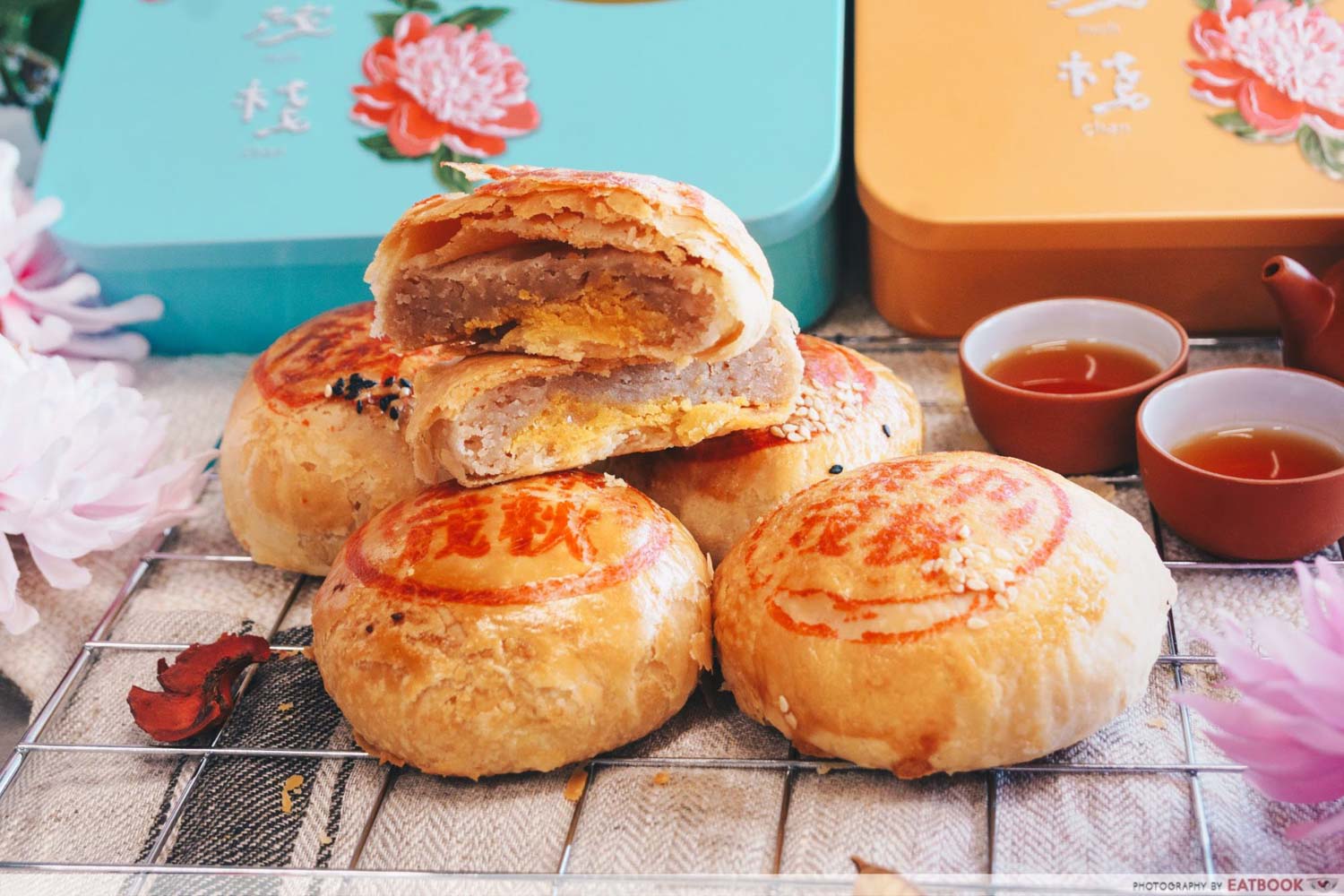 Mooncakes - Yam with salted egg yolk