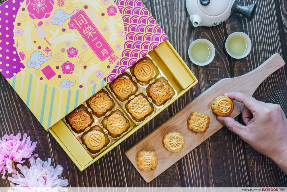 photo of the bite-sized mooncakes