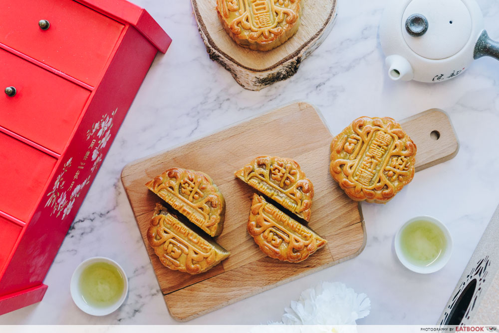 Flatlay of Perfect Duo mooncake set