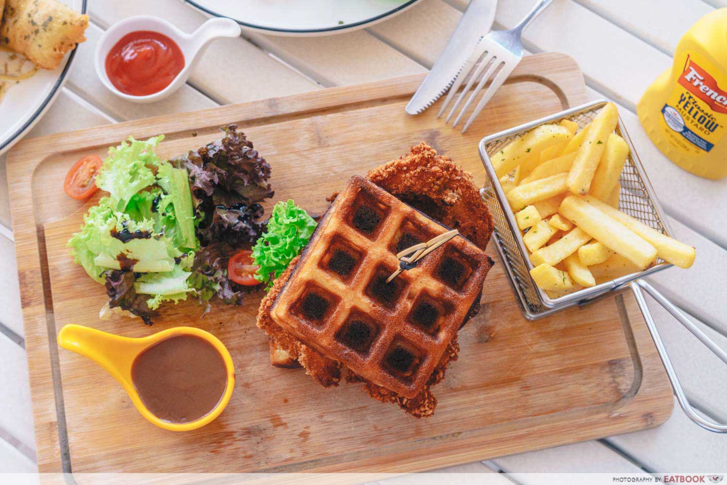 Craze Kitchen - Chicken run waffle burger