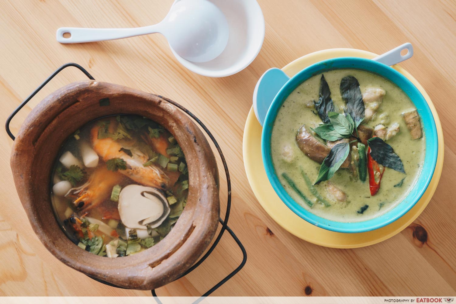 Tuk Wan Kitchen - Tom Yum and Green Curry