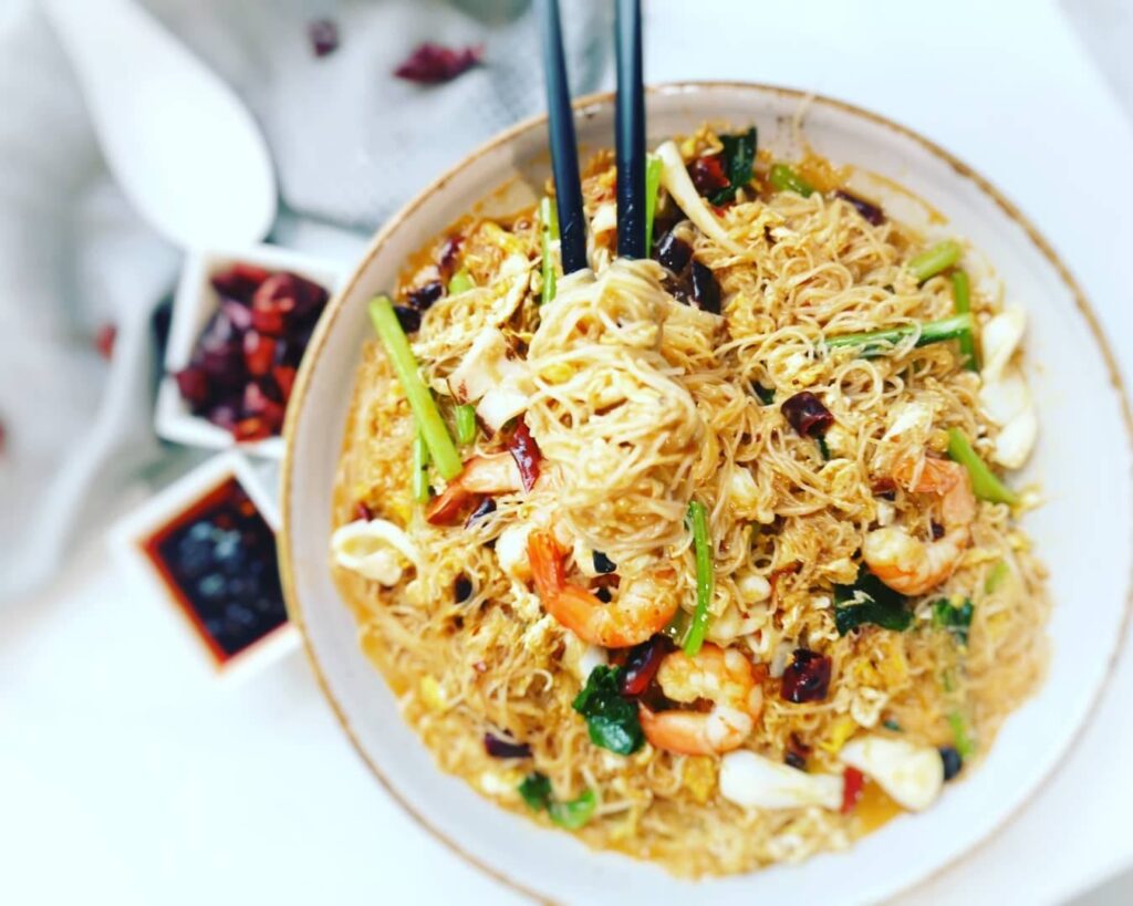 white beehoon flatlay