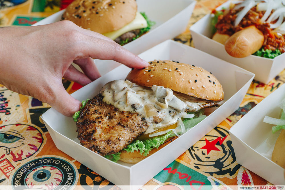 black pepper chicken burger at changi city point