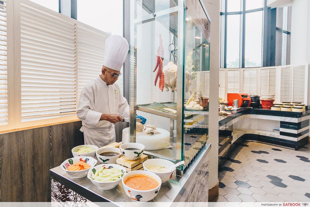 Holiday Inn Singapore Atrium Restaurant chicken rice station