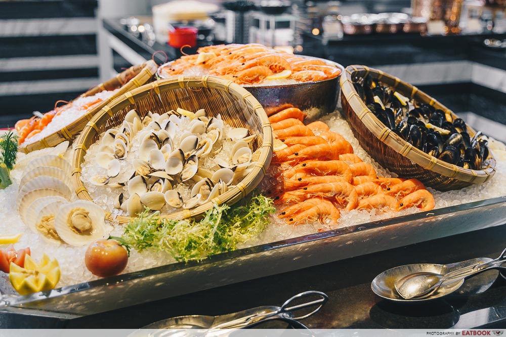 Atrium Restaurant Review: New Halal Buffet With Live Hawker Stations And  Seafood In Town  - Local Singapore Food Guide And Review Site