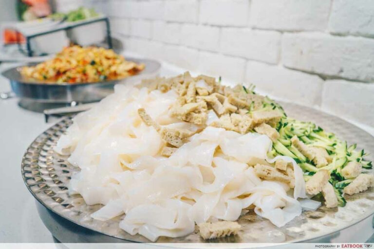 La Jiang Shan Hotpot Review 15.80++ Conveyor Belt Hot Pot Buffet Near