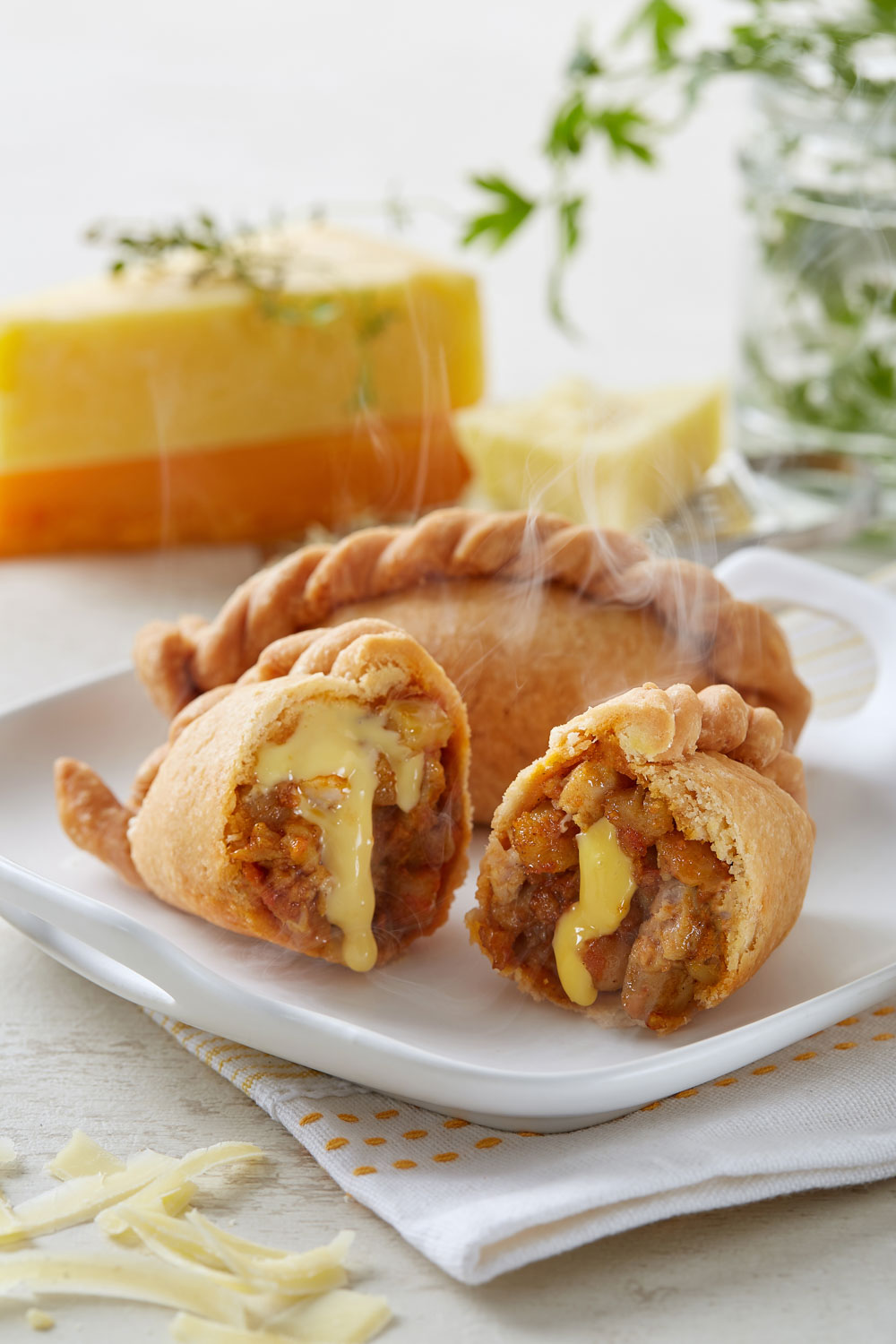 Old Chang Kee - Cheesy Curry Chicken'O Puff