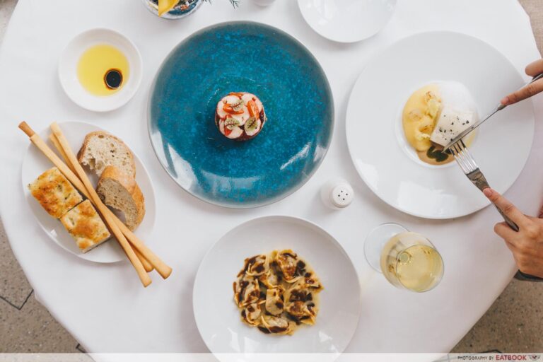 12 Christmas Dinner Sets, Buffets & Takeaways With Up To 50 Off For