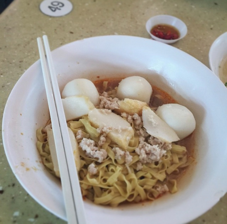  254 Minced Meat Fishball Noodle