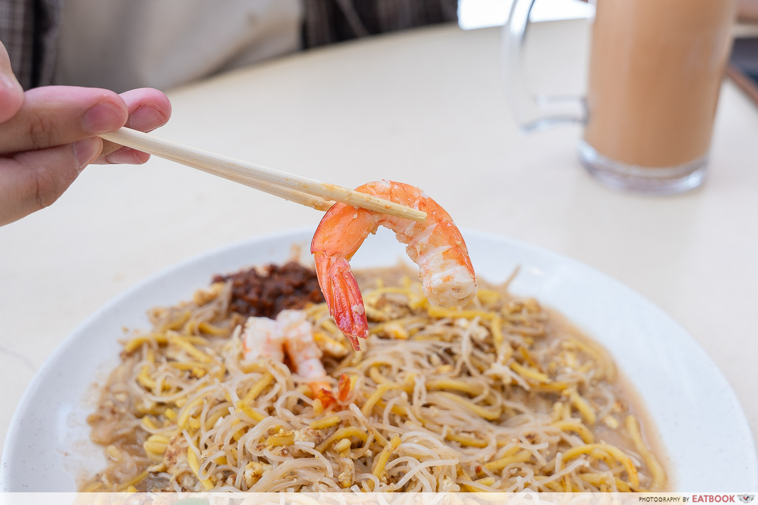 hokkien-man-hokkien-mee-toa-payoh-hokkien-mee-prawn-interaction